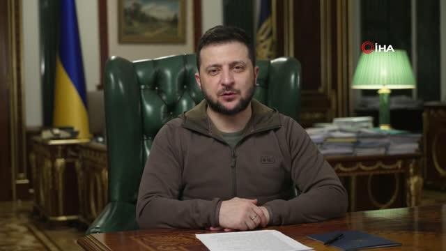 Ukrayna Devlet Başkanı Vladimir Zelenskiy: Rus ordusu öldürülen Ukraynalıları işgal altındaki toprakların sokaklarından ve bodrumlarından çıkarmaya...
