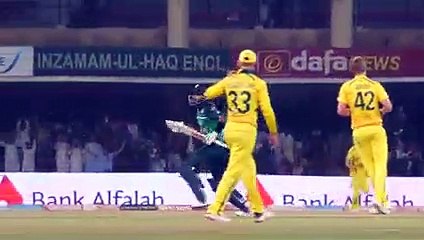 Fitting celebration for a Babar Azam ODI 100.  He is so good to watch today (and everyday)   #BoysReadyHain l #PAKvAUS