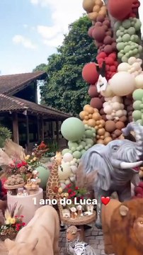 Lucas Lucco e Lorena Carvalho com o filho Luca