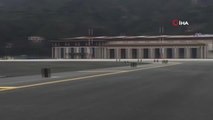 Rize-Artvin Havalimanı pistinin ve apronlarının çizgileri çekilmeye başlandı