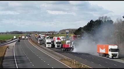 Heroes pull girl from burning vehicle in M62 crash