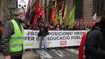 Así opina la calle sobre las peticiones de los docentes en Catalunya