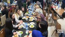 Emine Erdoğan öğrencilerle birlikte orucunu açtı