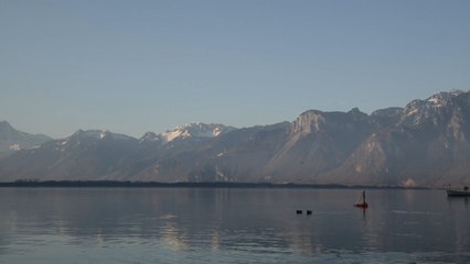 Menikmati panorama keindahan danau Jenewa yang terletak di dua negara