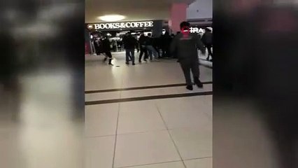İki grup birbirine girdi; AVM savaş alanına döndü