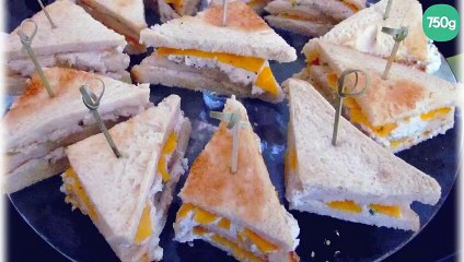 Mini club sandwich à la crème de poulet