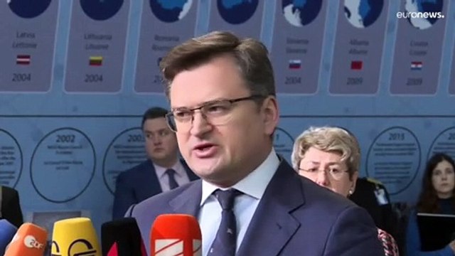 Kuleba: La Nato fornisca all'Ucraina il necessario per fronteggiare l'invasione russa