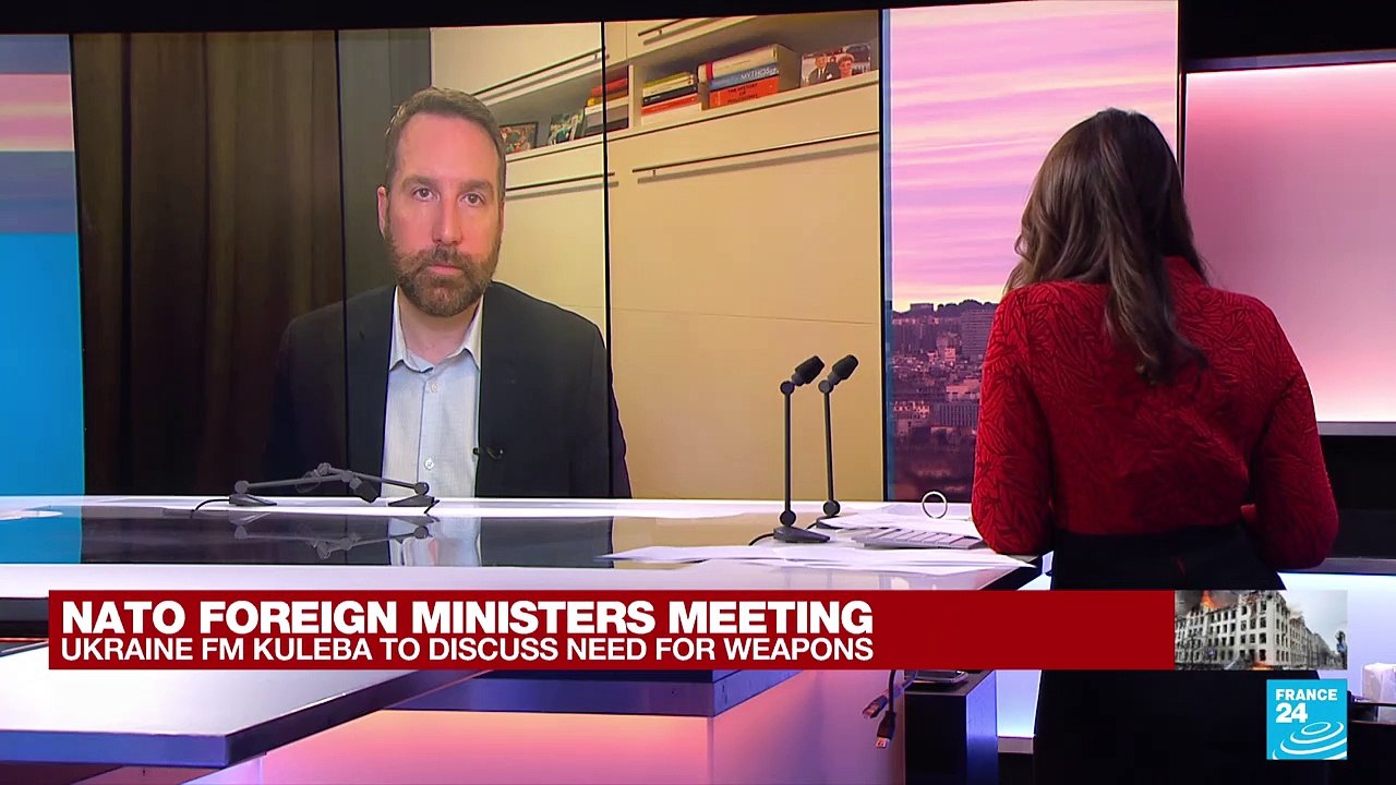 Ukraine calls for 'weapons, weapons, weapons' at NATO talks