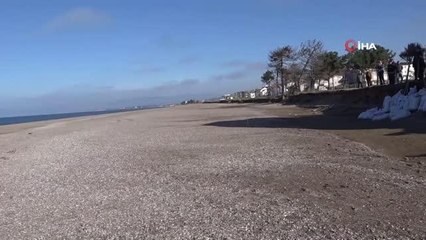 Karadeniz'in parça parça yuttuğu ilçe için yeni gelişme: 7 dalgakıran yapılacak