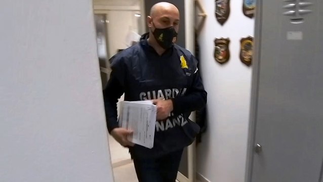 Reggio Calabria - Diplomi di laurea e abilitazioni rivelatisi cartastraccia : 8 arresti e sequestri per oltre 3 milioni (07.04.22)