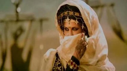 Lorie Pester avec Jackie Chan et Adrian Brody dans Dragon Blade