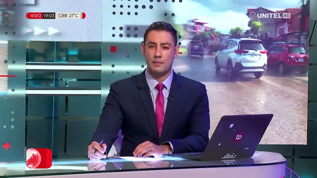 Buscan identificar en cámaras de seguridad al hombre que intentó raptar a una mujer de un micro