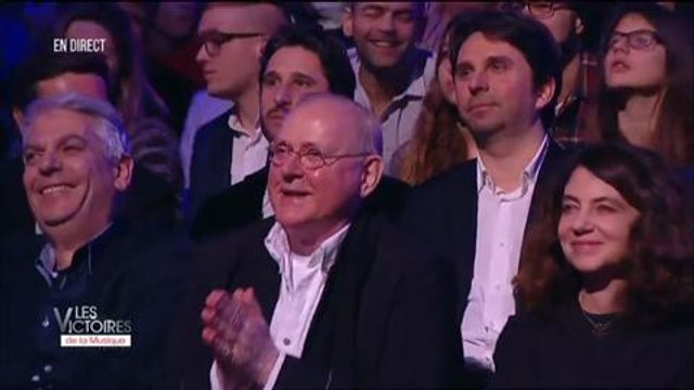 Véronique Sanson s'emmêle les pinceaux aux Victoires de la Musique