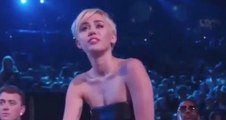 MTV Vidéo Music Awards : Miley Cyrus envoie un sans-abri récuperer son trophée !