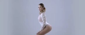 Clara Morgane - très - sexy dans son nouveau clip... le Zapping web