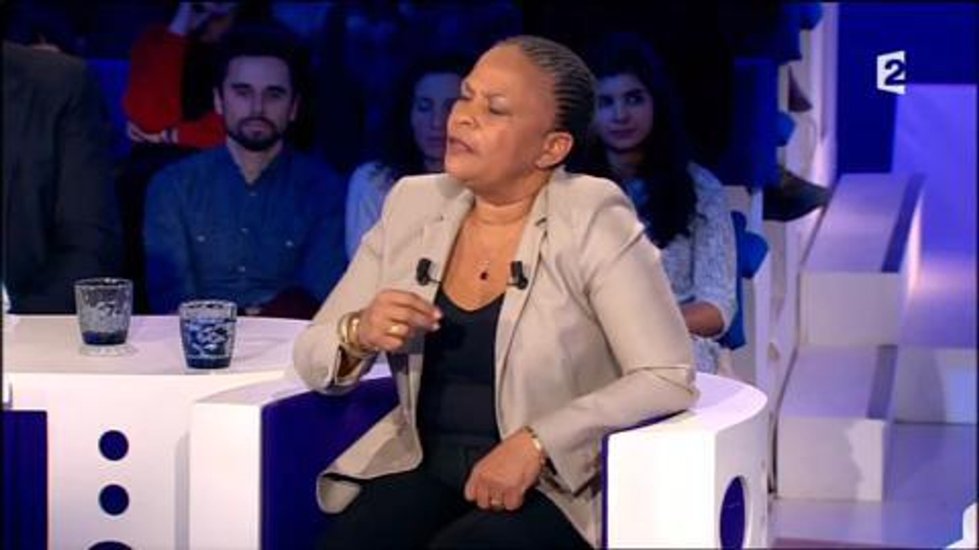 Christiane Taubira recadre Yann Moix dans On n'est pas couché - Vidéo  Dailymotion