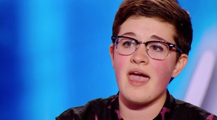 Découvrez la prestation d'Emma qui a ému Elodie Frégé dans Nouvelle Star