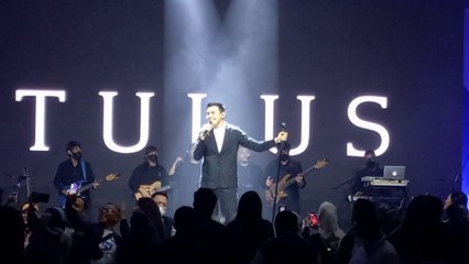 TULUS - Manusia Kuat