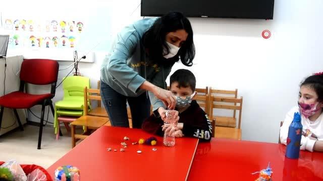 Miniklerden geri dönüşüme destek: Plastik şişelerden müzik aletleri ürettiler