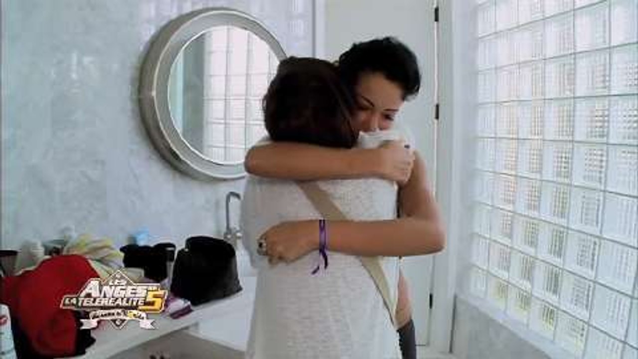 Les Anges 5 : C'est l'anniversaire de Nabilla !