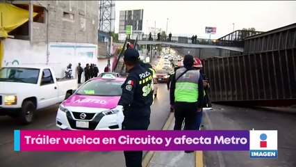 Tráiler vuelca en Circuito Interior y afecta la Línea 5 del Metro