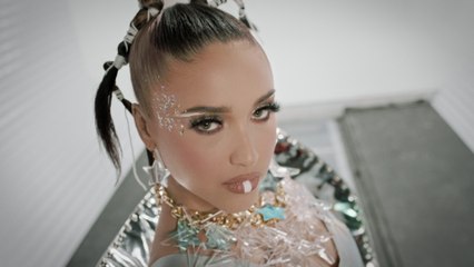 Mariah Angeliq - Hey Siri