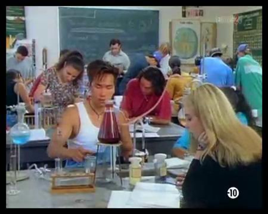 Alex Dimitriades (La Gifle) : Ses débuts dans Hartley coeurs à vif