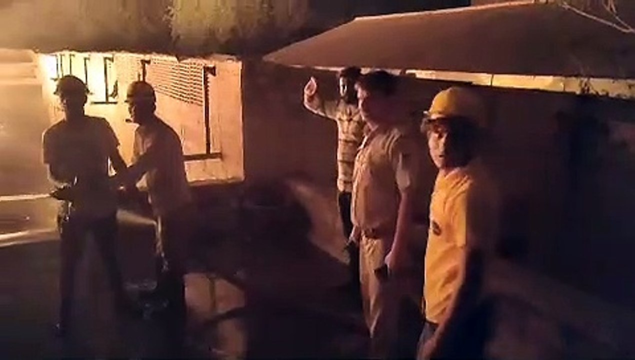 Burning Handicraft Factory : रेलवे स्टेशन के पास आग से हैण्डीक्राफ्ट फैक्ट्री (Handicraft factory) खाक