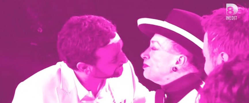 Cyril Hanouna embrasse Geneviève De Fontenay