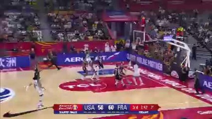 Quarts - Les Bleus sortent les États-Unis