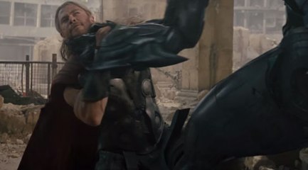 Avengers, l'ère d'Ultron : Les super-héros en difficulté... (Spot TV)