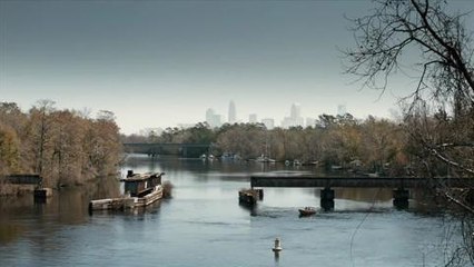 Secrets and Lies (US) : trailer