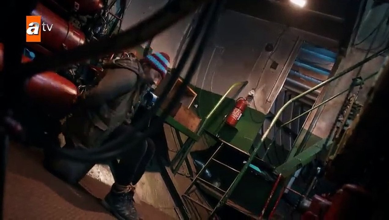 Mar Negro ( Fugitiva ) Capitulo 37 completo audio en español