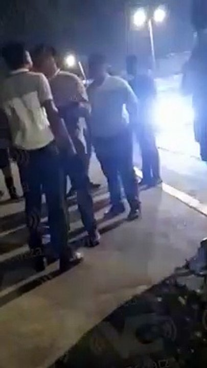 ¡Como en la vieja escuela! Jóvenes del CONALEP en Coatzacoalcos, arreglan sus diferencias a golpes