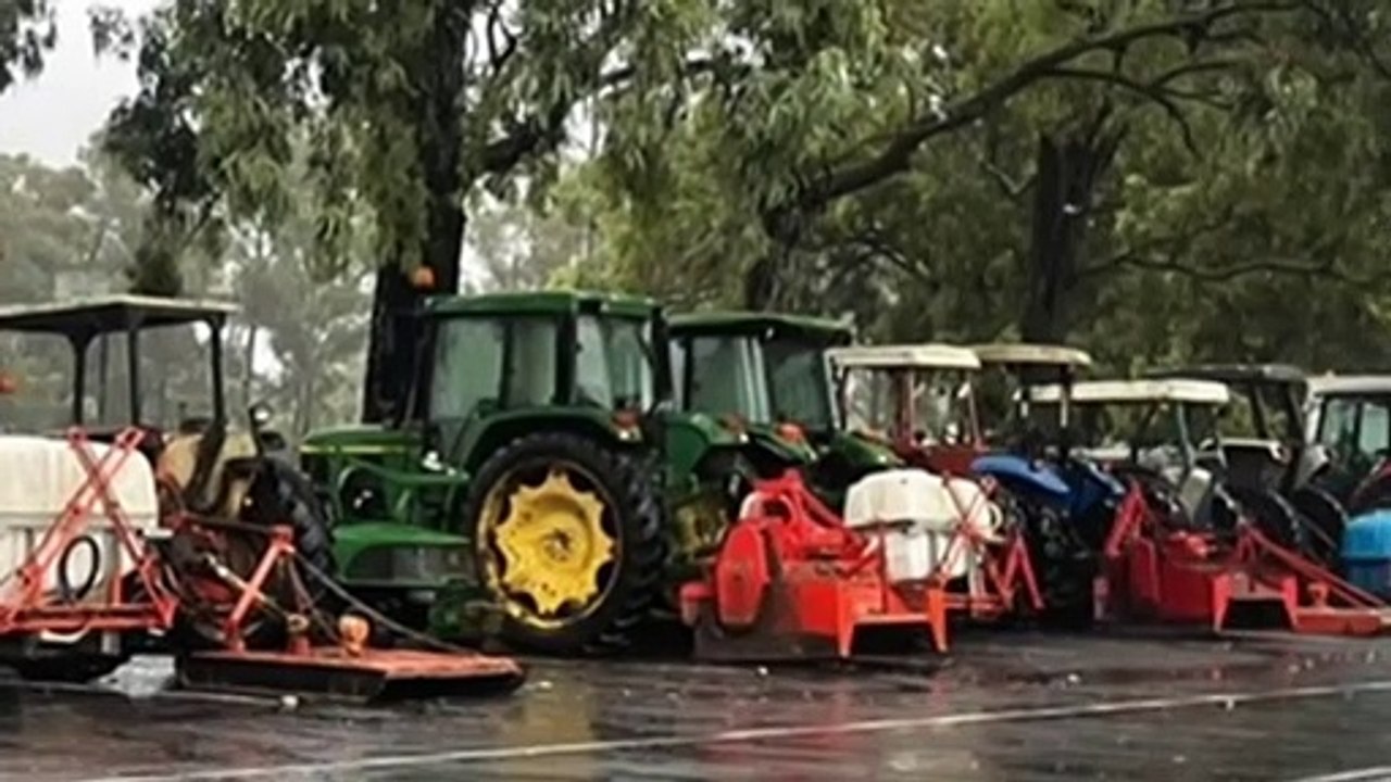 Thousands of NSW residents urged to evacuate amid flooding