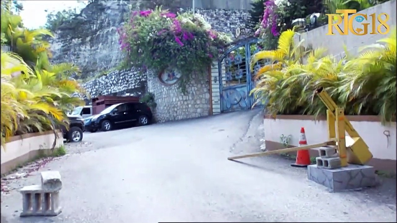 Imaj devan kay ansyen Prezidan Jovenel Moïse nan Peleren 5,  9 mwa aprè asasina'l 6,7 Jiyè 2021.