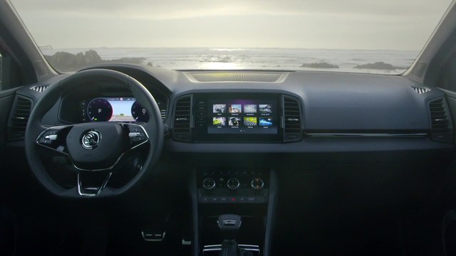 Der neue ŠKODA KAROQ SPORTLINE - Schwarzes Interieur mit atmungsaktiven ThermoFlux-Sitzbezügen