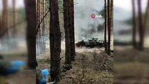 Ukrayna ordusu, teslim olmayan Rus askerlerinin bulunduğu tankı roketle vurdu