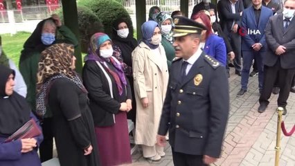 Şehit mezarlığında duygulandıran plaket..."Yılın en kral babası"