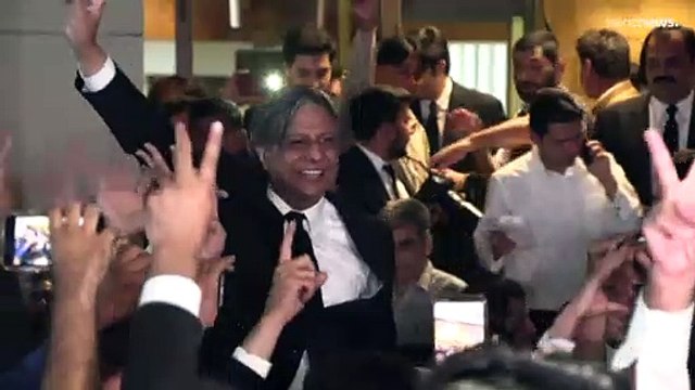 Traballa il governo in Pakistan, dietro ci sono veramente gli Stati Uniti?