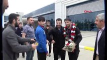 Avrupa şampiyonu Murat Fırat'a memleketi Şanlıurfa'da davul ve zurnalı karşılama