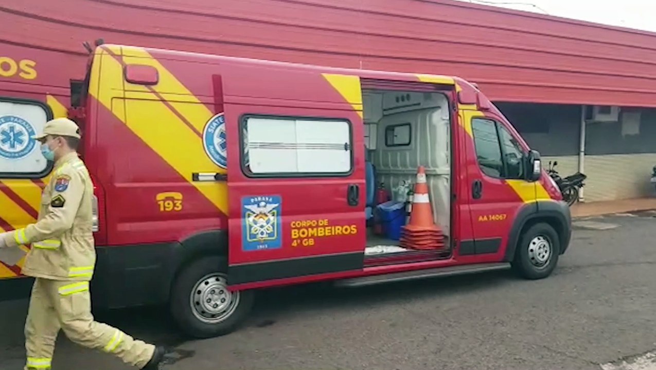 Mulher fica ferida após colisão entre carro e moto às margens da PRc-467