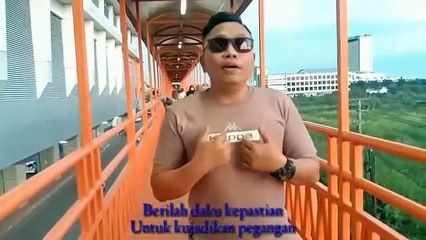 JOVI AMORE ( cover ) - BERIKAN KEPASTIAN ( Hetty koes endang )