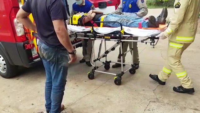 Trabalhador é atingido por peça no Bairro Cataratas e precisa ser socorrido pelo Siate