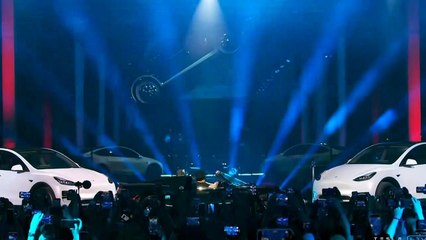 إيلون ماسك يفتتح مصنعاً ضخماً لـ"تيسلا" في تكساس