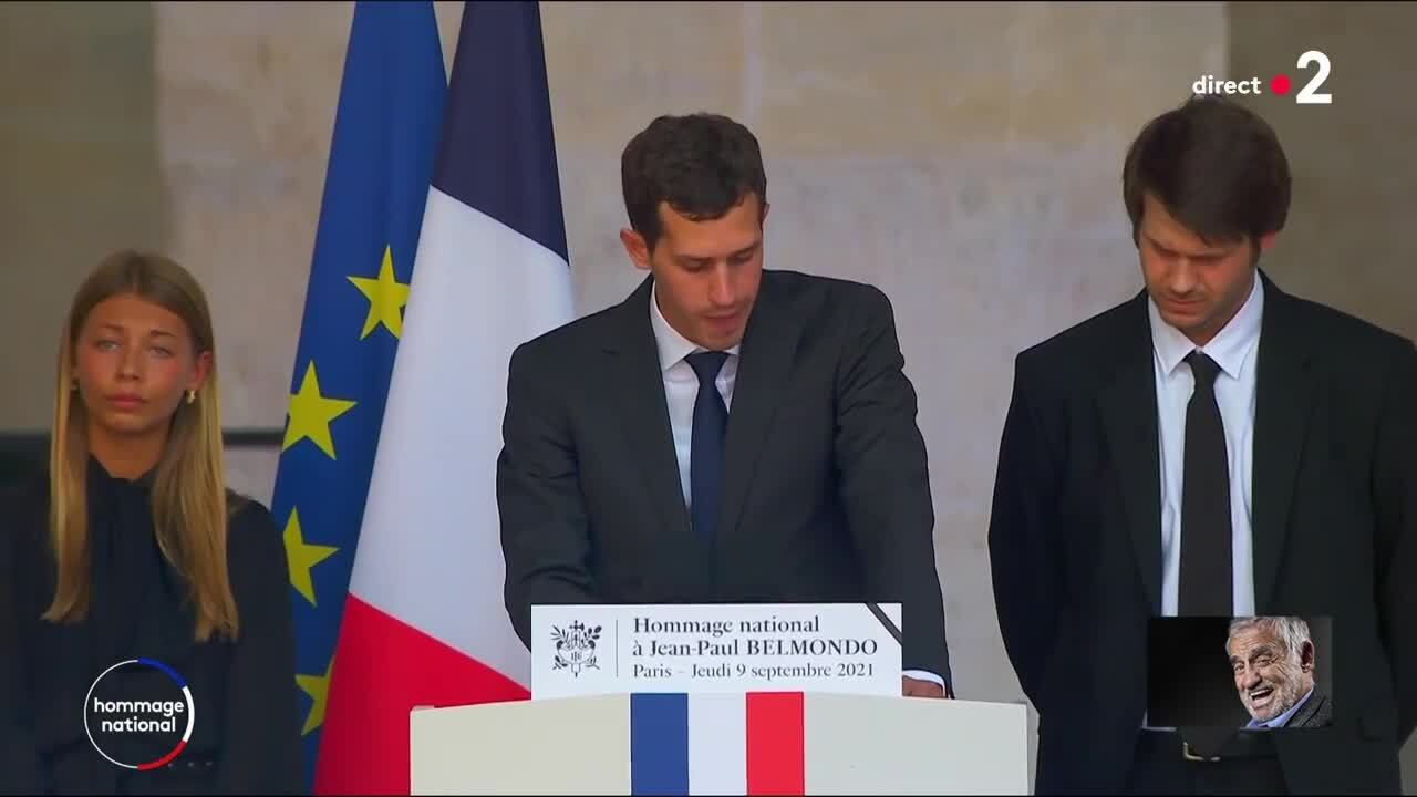 GALA VIDEO - Hommage à Jean-Paul Belmondo : son petit-fils Victor en larmes
