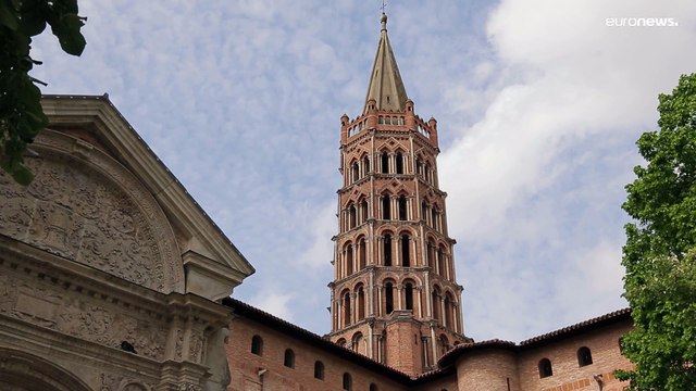 Эвакуация прихожан из собора из-за подозрительного пакета