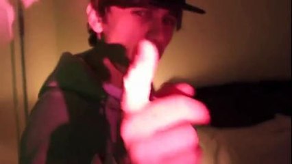 Gala.fr- James Franco et Ashley Benson dans une parodie de Girlfriend