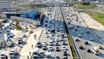 İstanbul'da Cuma trafiği: Uzun kuyruklar oluştu