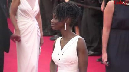 Gala.fr- Montée des marches  Cannes 15 mai 2014